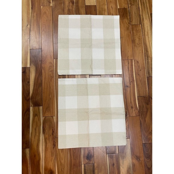 NWOT Set of 2 throw pillow covers w/zipper close in cream & tan plaid Sz 20x20” - Picture 3 of 4